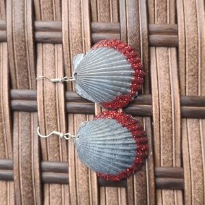 Shell earrings